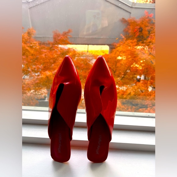 Jeffrey Campbell Tableu kitten heel pumps. Almost like new. Used once. - Picture 5 of 6